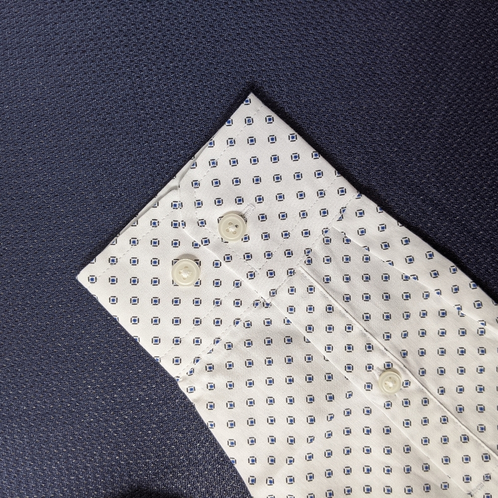 EXPRESS White Patterned Button Up - Picture 4 of 4